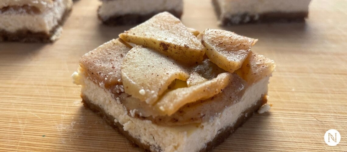 Apple Cottage Cheesecake Bars